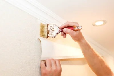 Pose de papier peint à Vennezey — revêtements muraux et toiles de verre